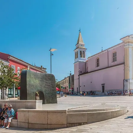 Gorgeous In With Wifi Holiday home Porec